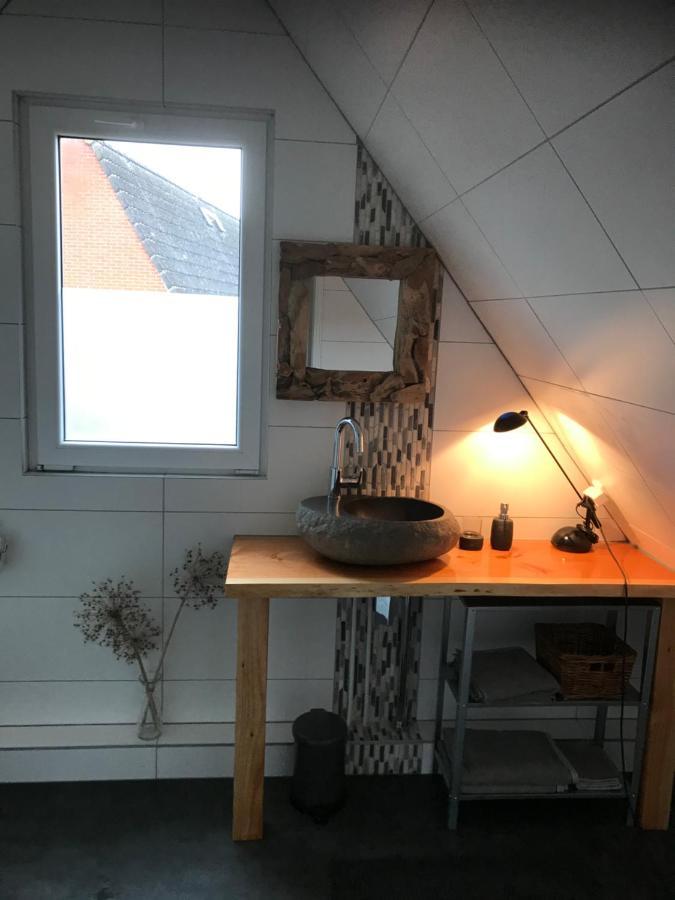 Bed and Breakfast T' Hogeland Ainrom Eenrum Exterior foto