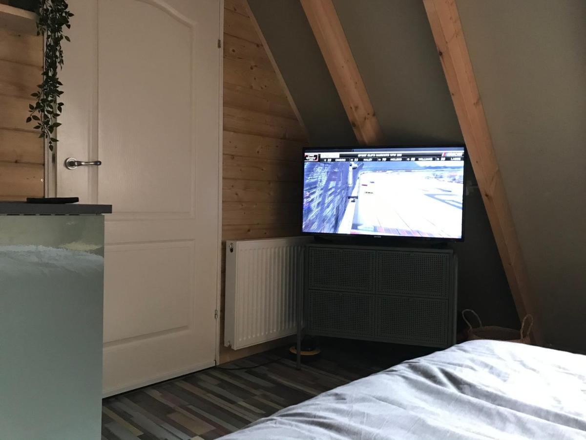 Bed and Breakfast T' Hogeland Ainrom Eenrum Exterior foto